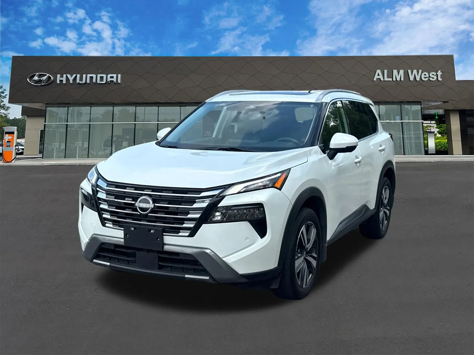 White 2024 Nissan Rogue SL for sale in Lithia Springs, GA