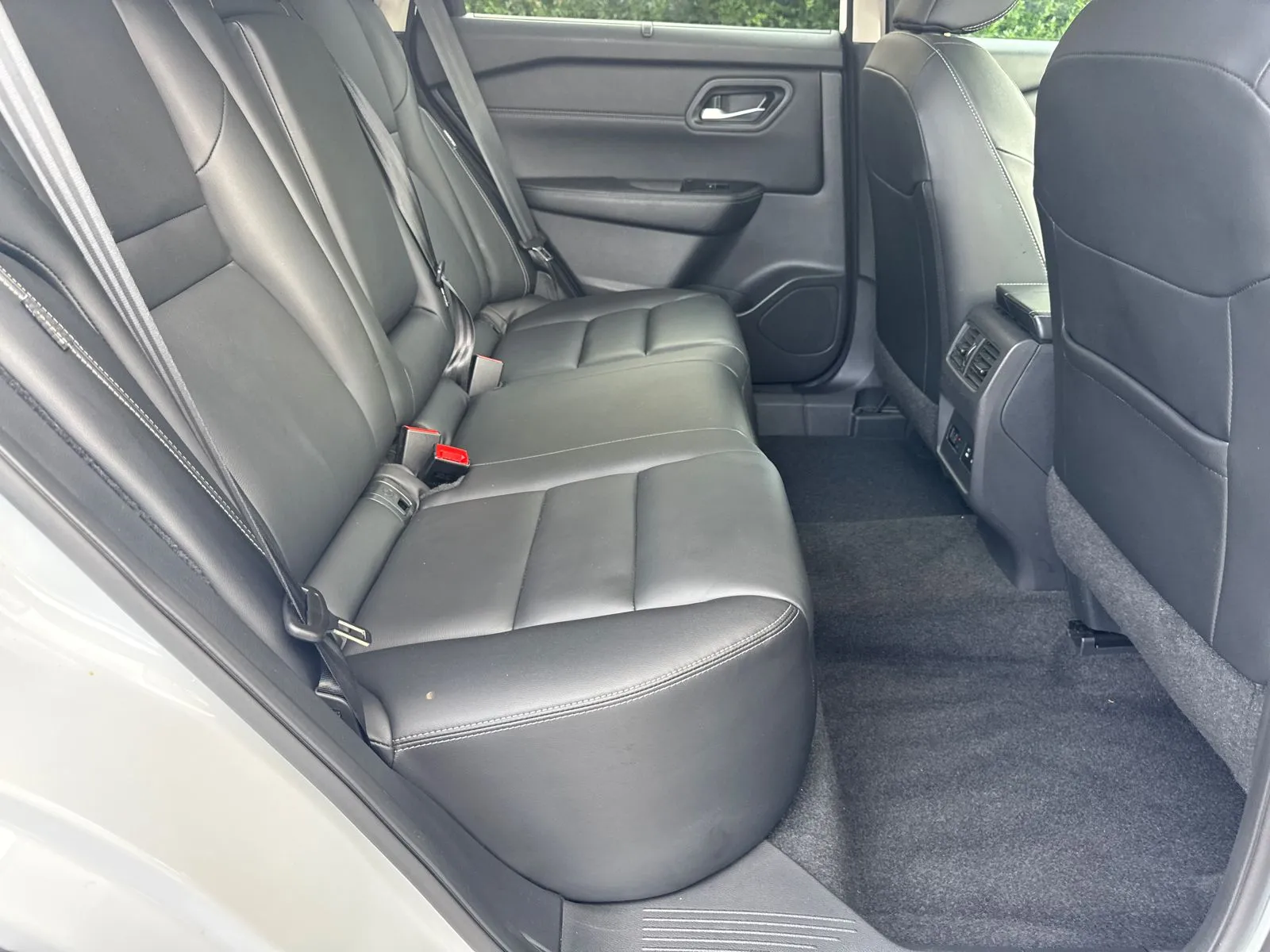 2024 Nissan Rogue SL - Photo 15