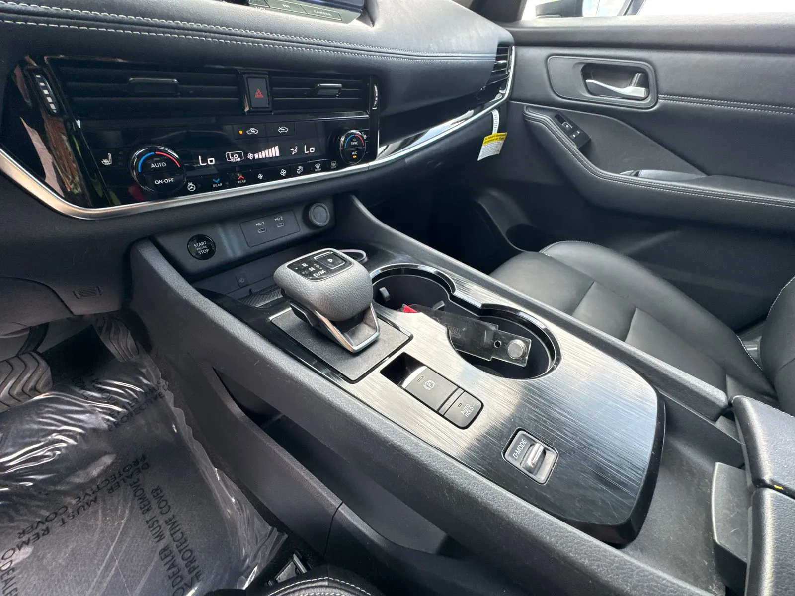 2024 Nissan Rogue SL - Photo 31