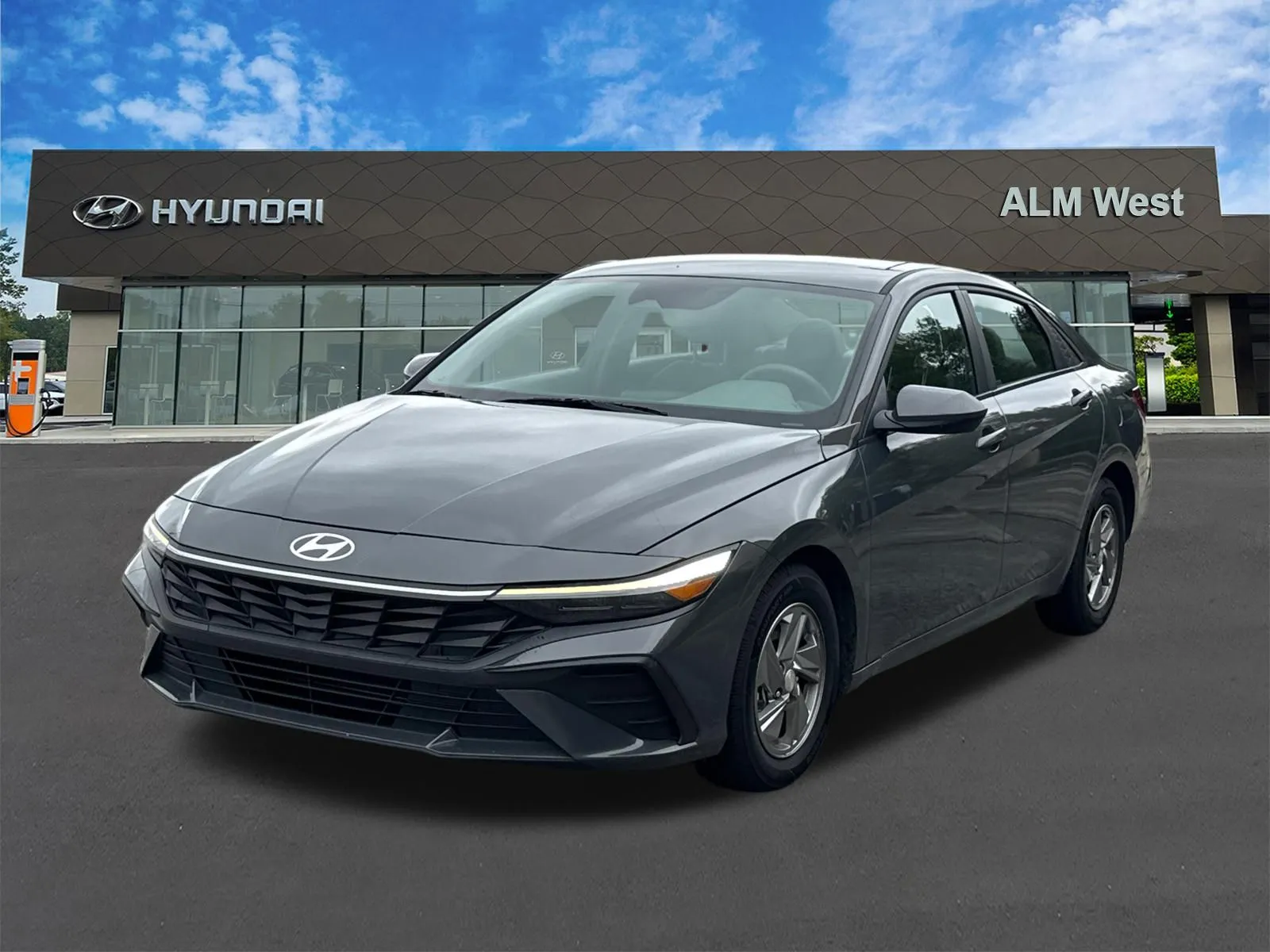 Gray 2024 Hyundai Elantra SE for sale in Lithia Springs, GA