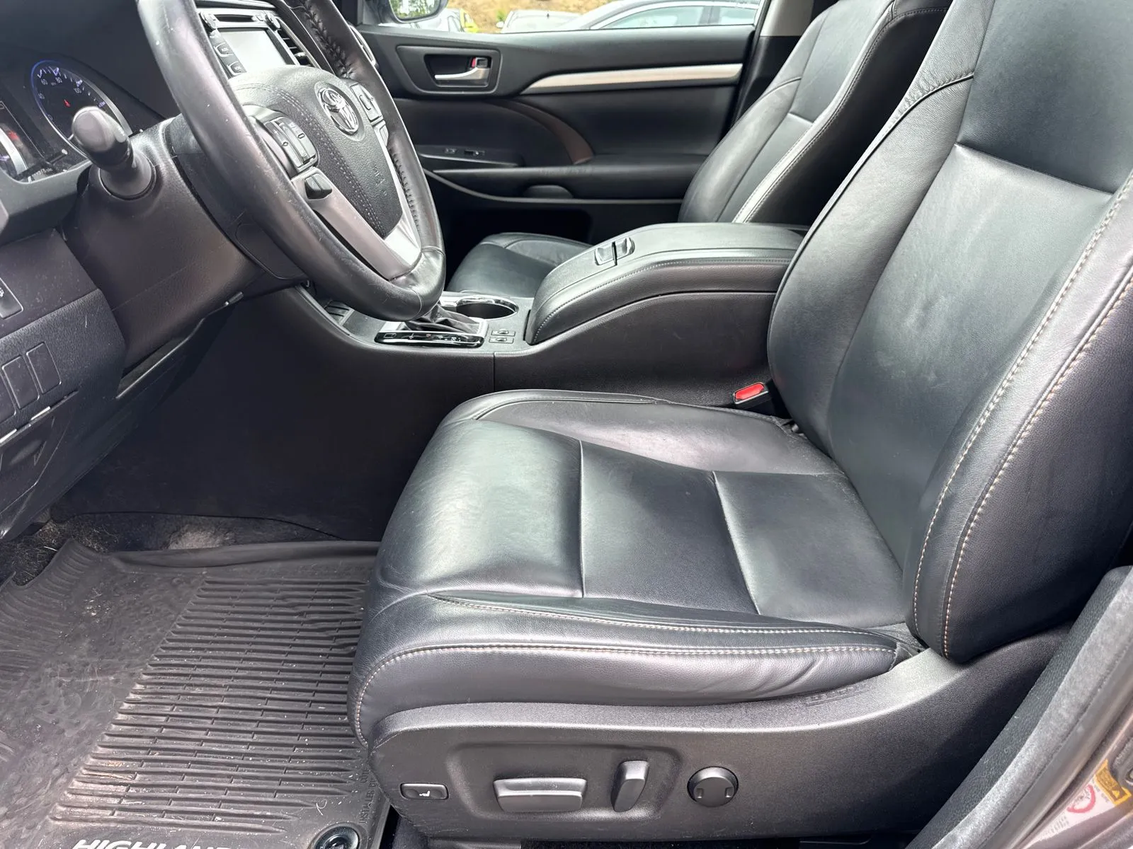 2018 Toyota Highlander XLE - Photo 9