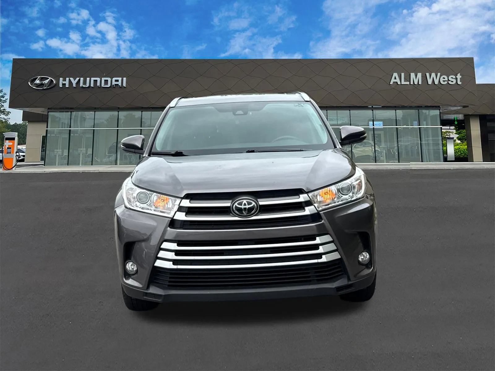 2018 Toyota Highlander XLE - Photo 2