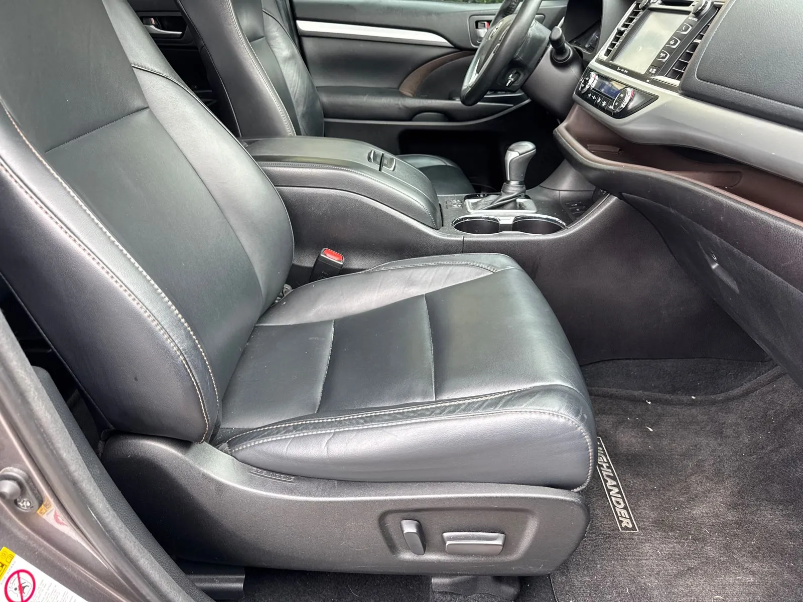 2018 Toyota Highlander XLE - Photo 13