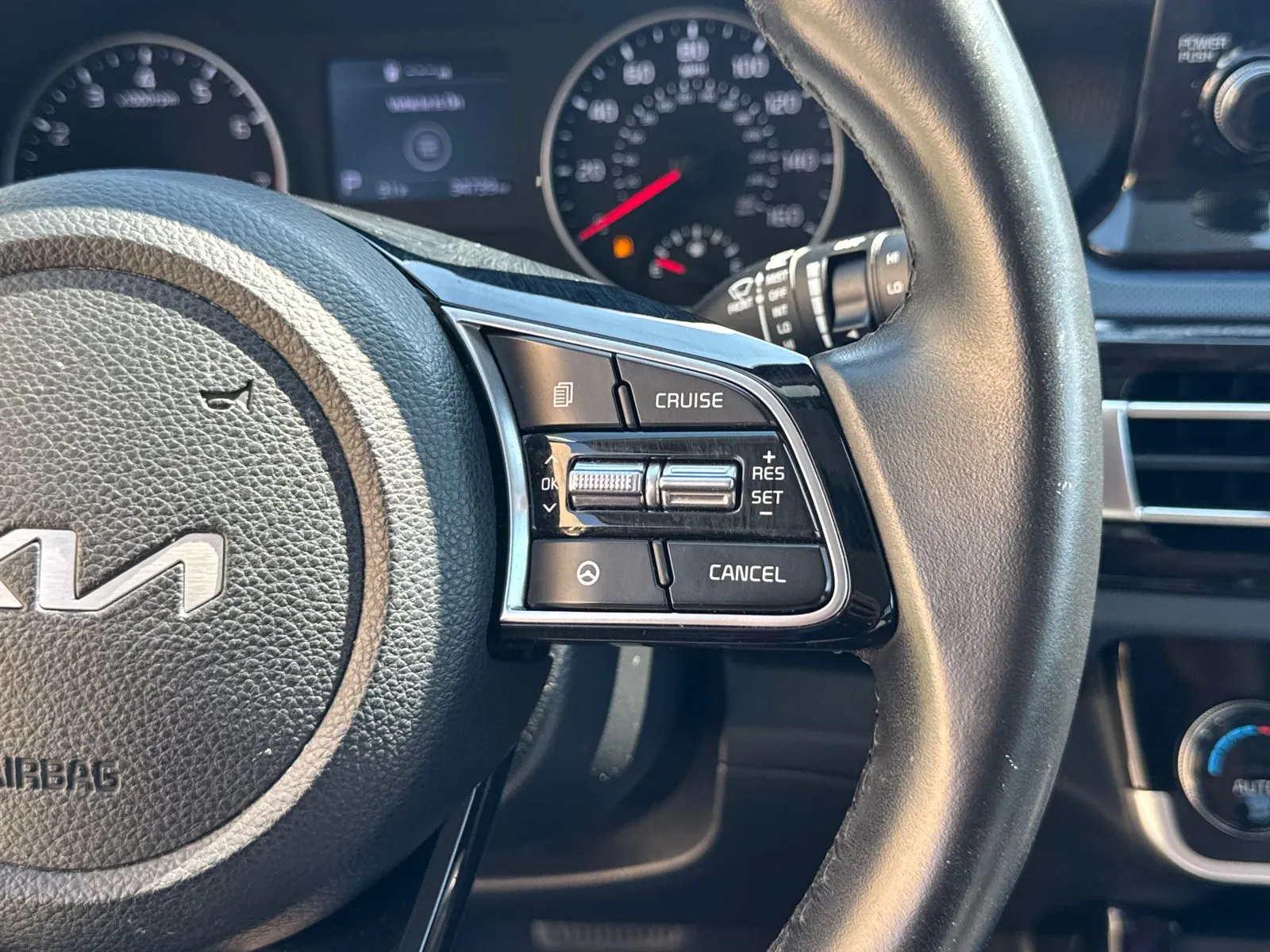 2023 Kia Seltos S - Photo 25