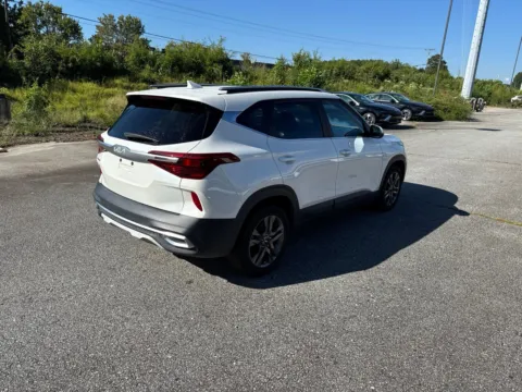 More photos of 2023 Kia Seltos S at ALM Hyundai West, GA