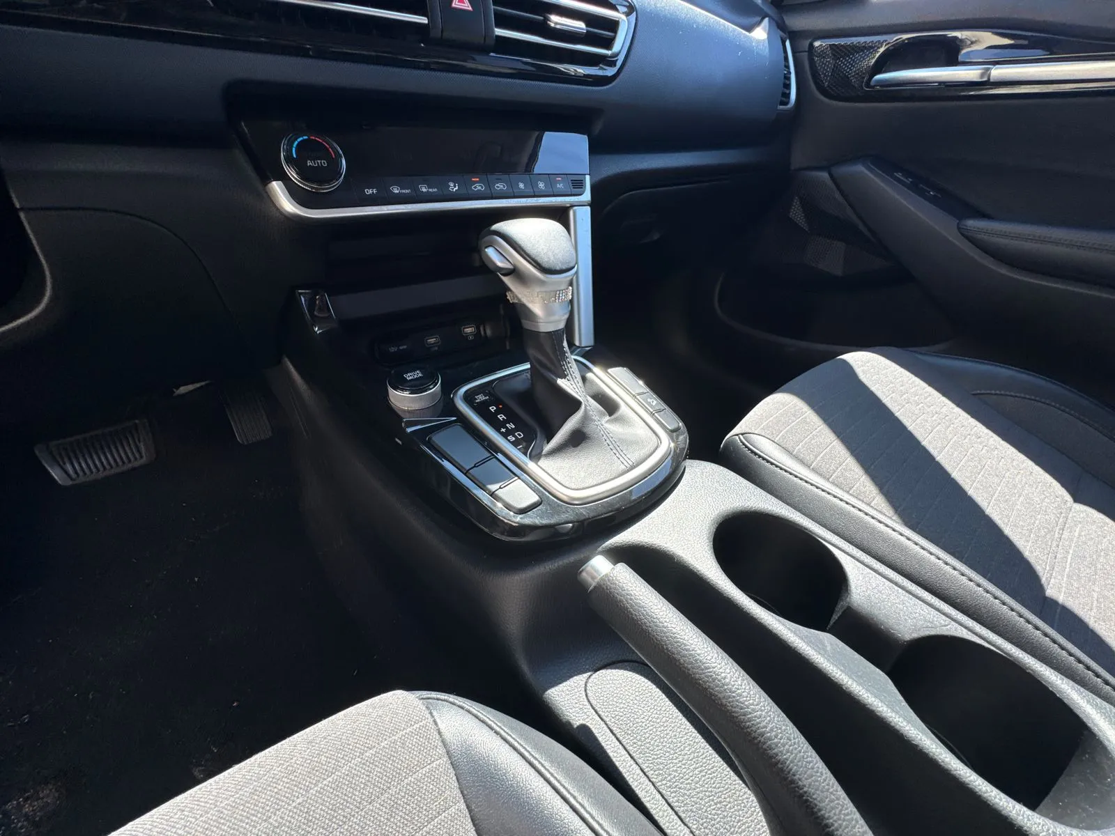 2023 Kia Seltos S - Photo 29