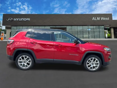 More photos of 2025 Jeep Compass Limited at ALM Hyundai West, GA