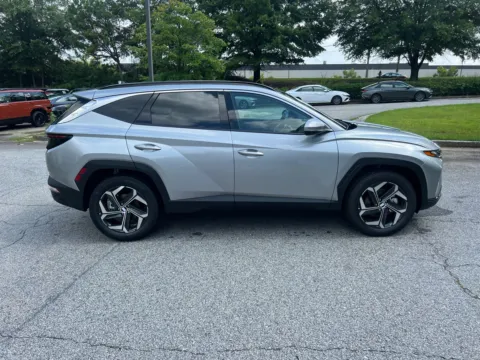 More photos of 2024 Hyundai Tucson Hybrid Limited at ALM Hyundai West, GA