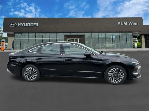 More photos of 2026 Hyundai Sonata Hybrid Limited at ALM Hyundai West, GA
