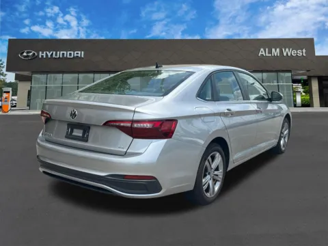 More photos of 2024 Volkswagen Jetta 1.5T SE at ALM Hyundai West, GA