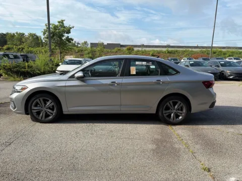 Another view of 2024 Volkswagen Jetta 1.5T SE for sale in Lithia Springs, GA at ALM Hyundai West