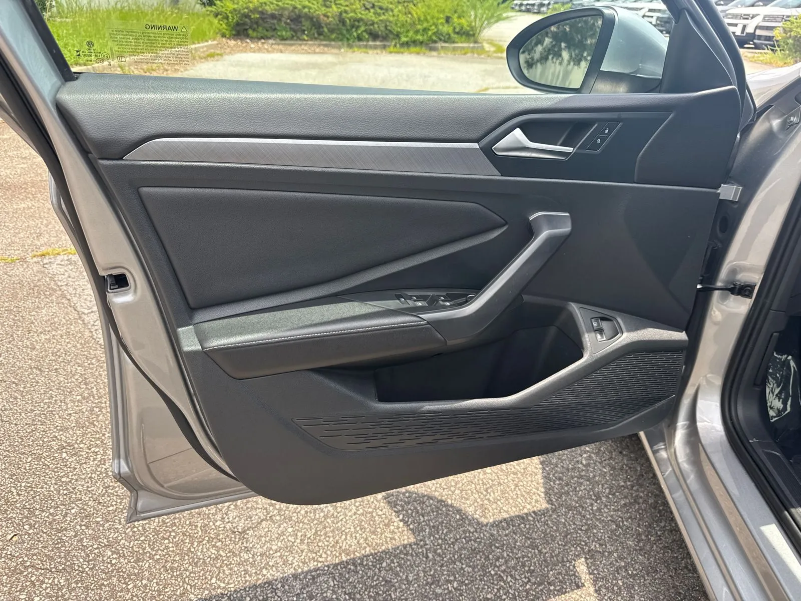 2024 Volkswagen Jetta SE - Photo 10