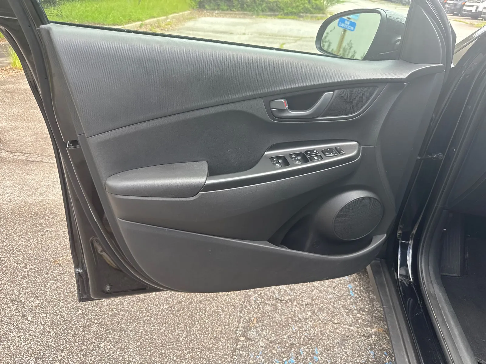 2023 Hyundai Kona SEL - Photo 10