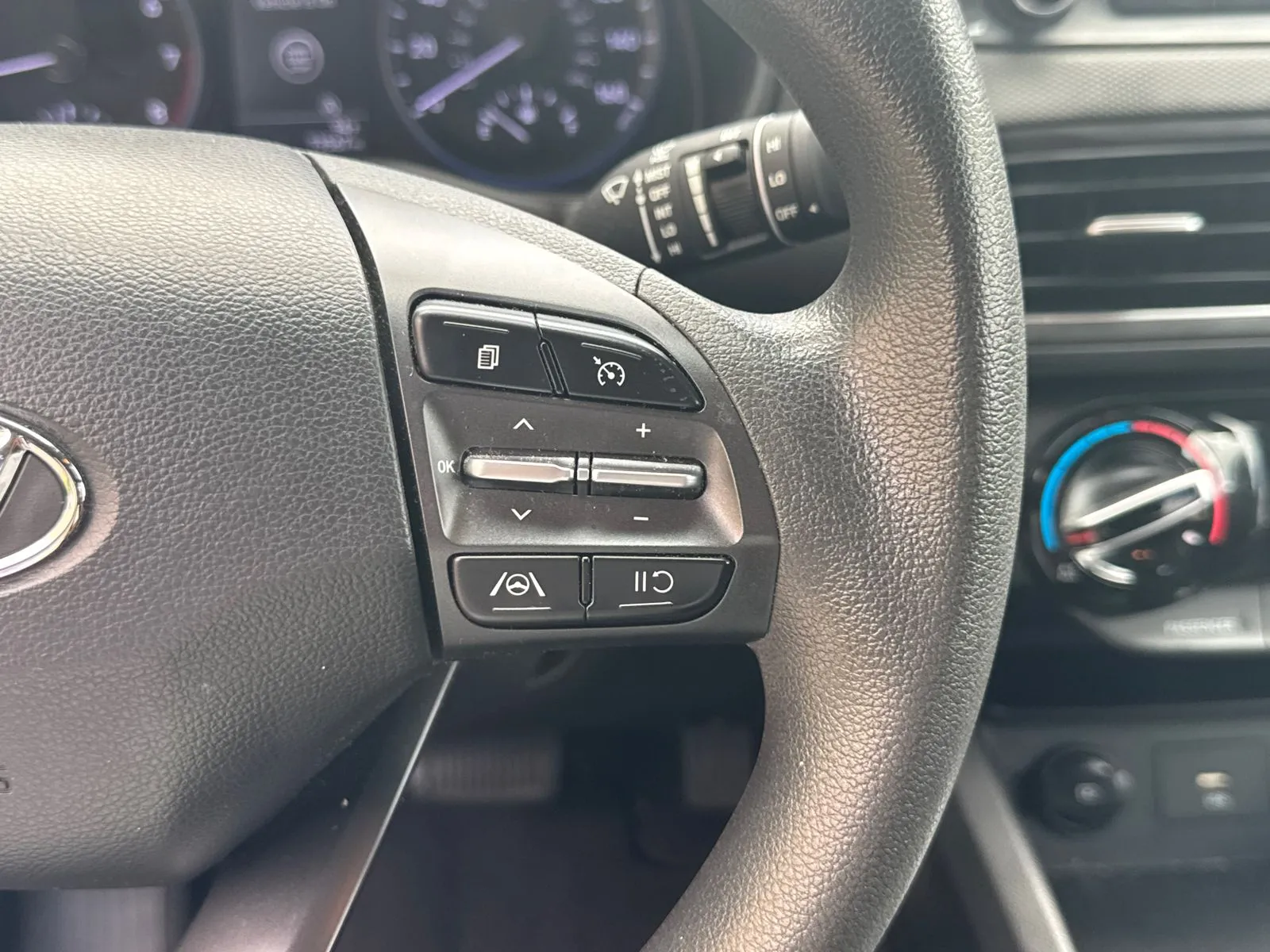 2023 Hyundai Kona SEL - Photo 25