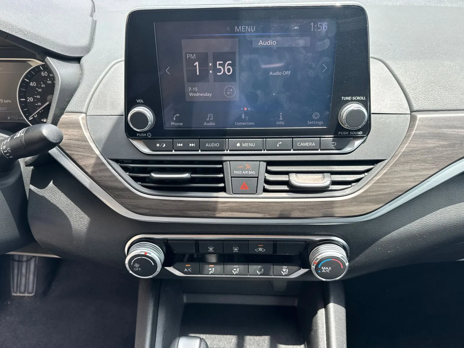 2025 Nissan Altima SV - Photo 28