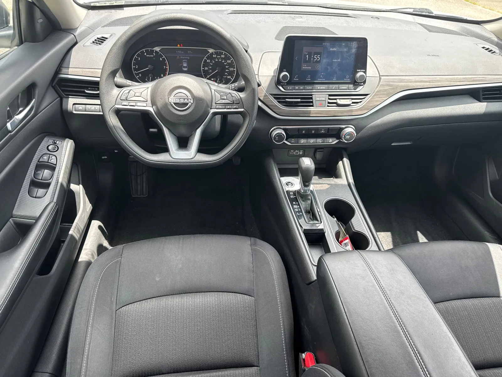 2025 Nissan Altima SV - Photo 22