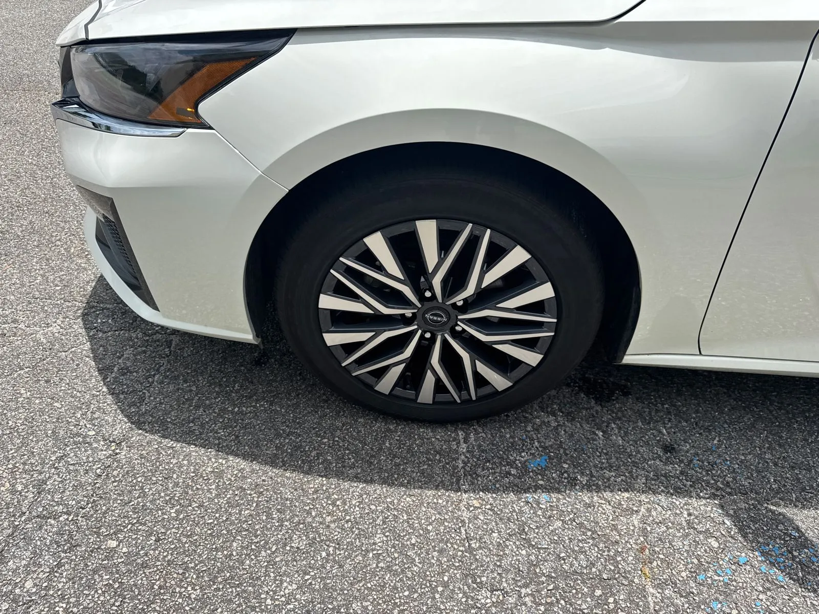 2025 Nissan Altima SV - Photo 11