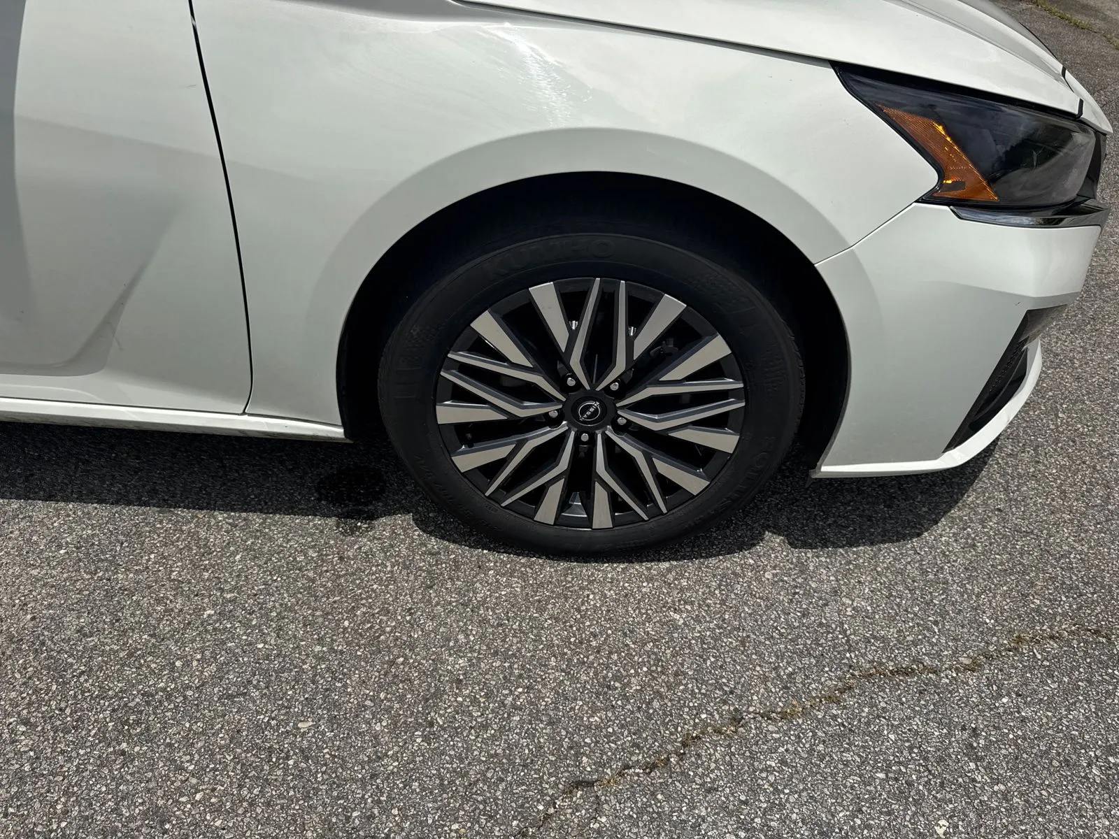 2025 Nissan Altima SV - Photo 12