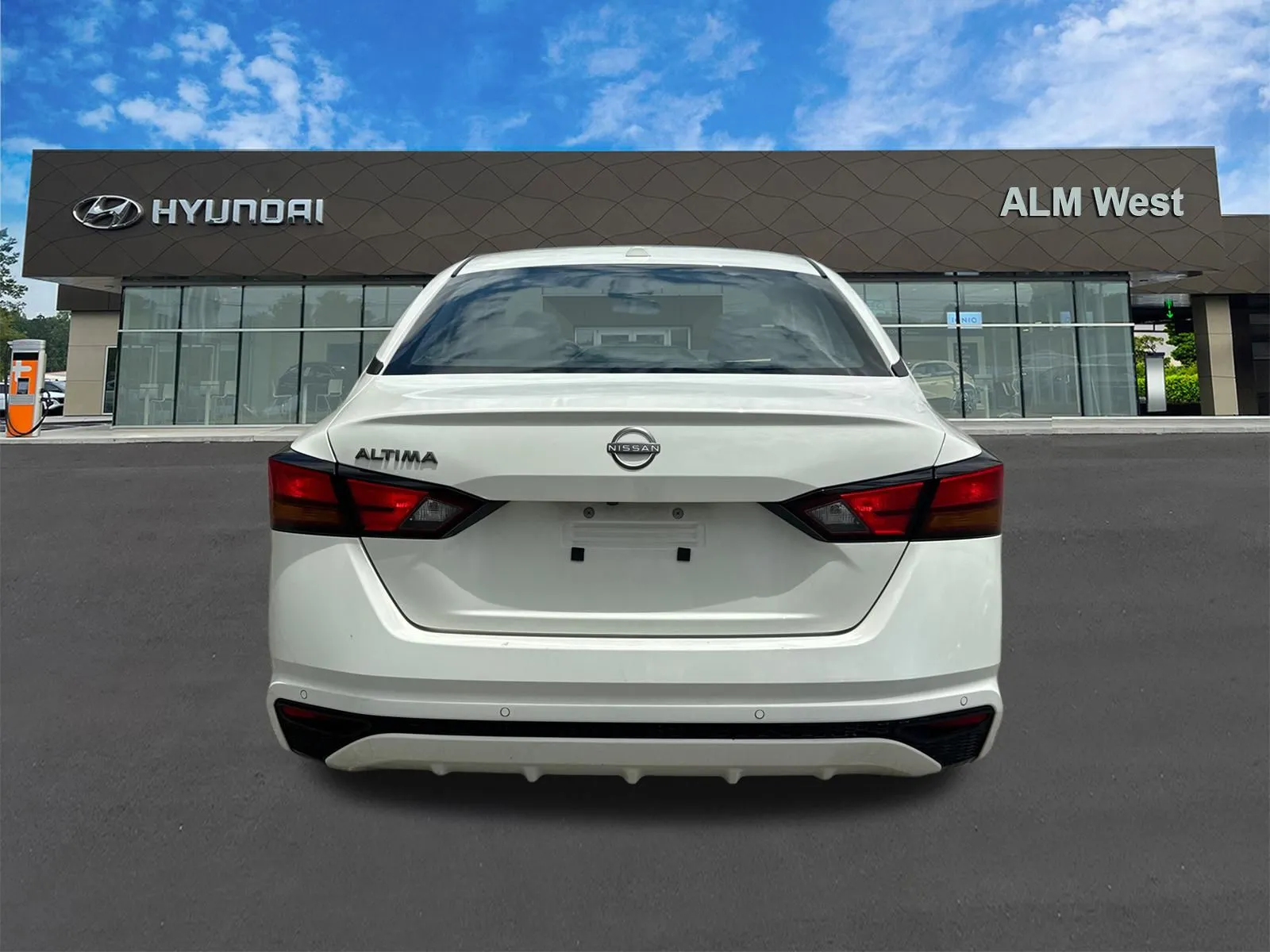 2025 Nissan Altima SV - Photo 6