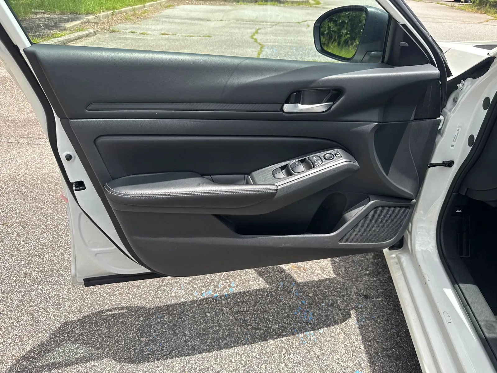 2025 Nissan Altima SV - Photo 10