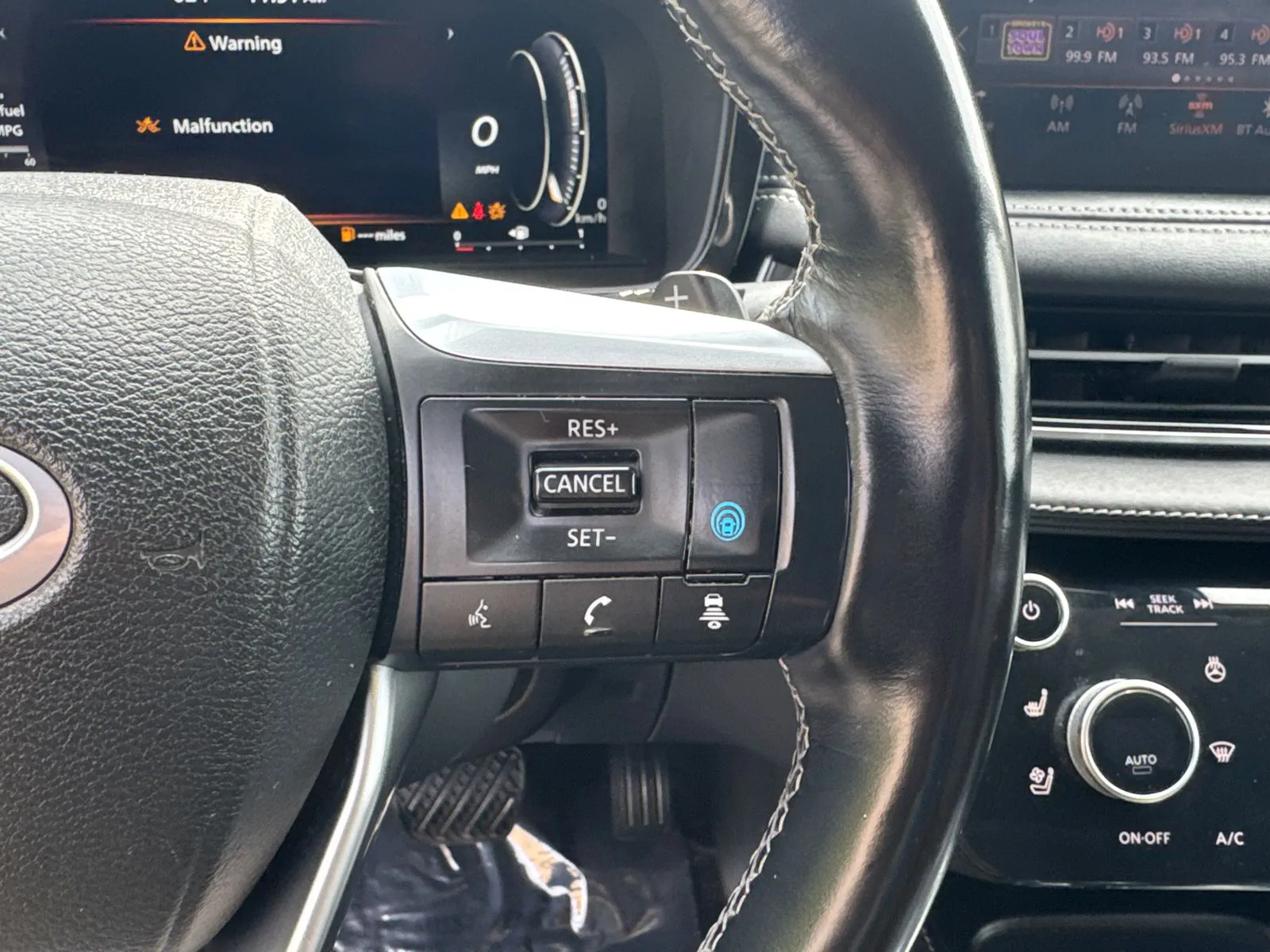 2022 INFINITI QX60 SENSORY - Photo 27