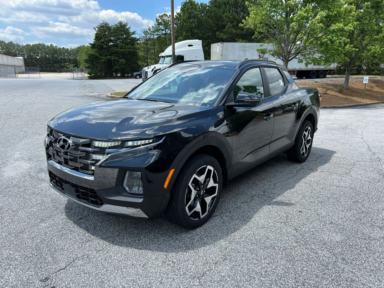 Black 2024 Hyundai Santa Cruz Limited for sale in Lithia Springs, GA