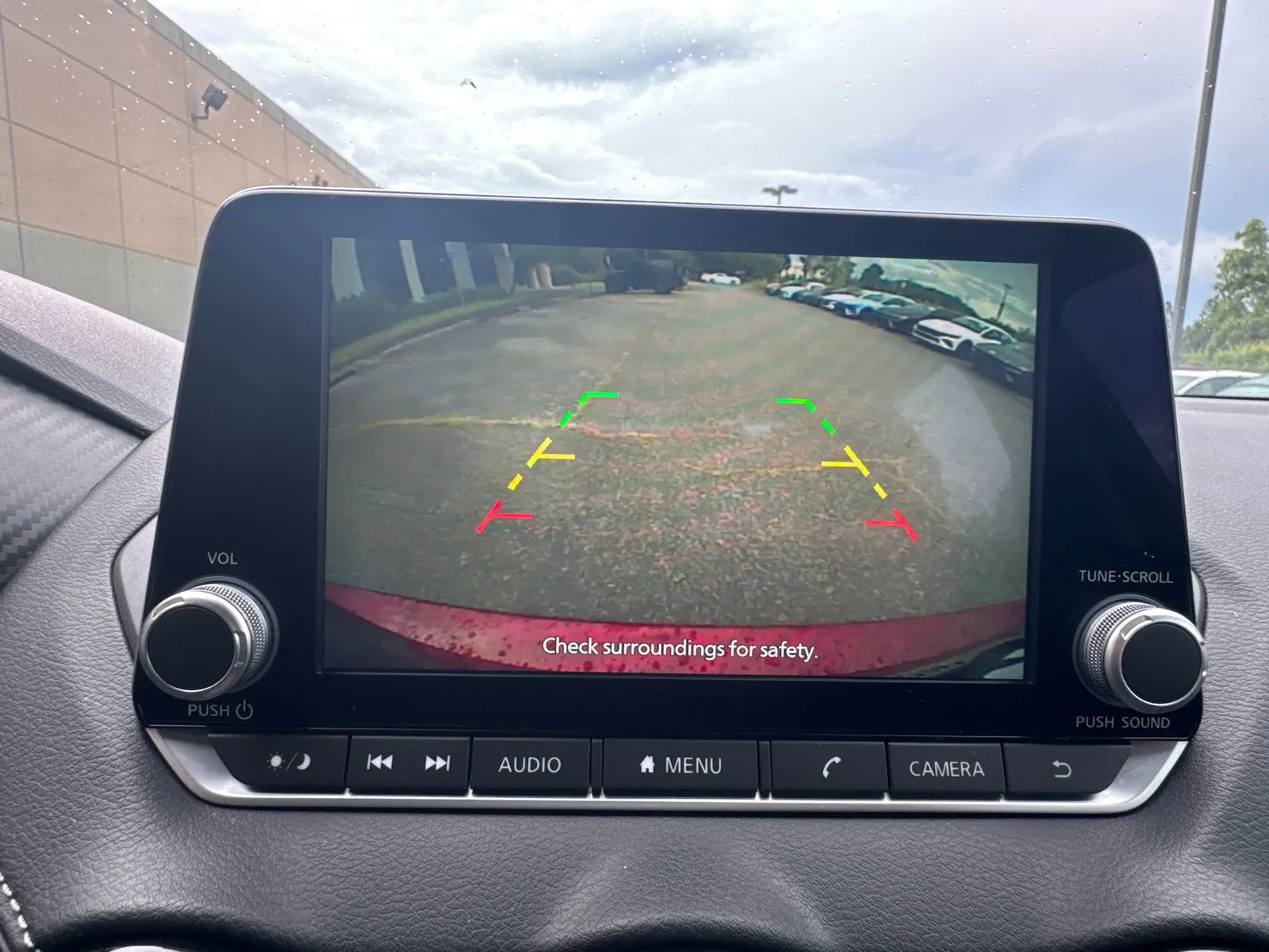 2024 Nissan Sentra SV - Photo 28