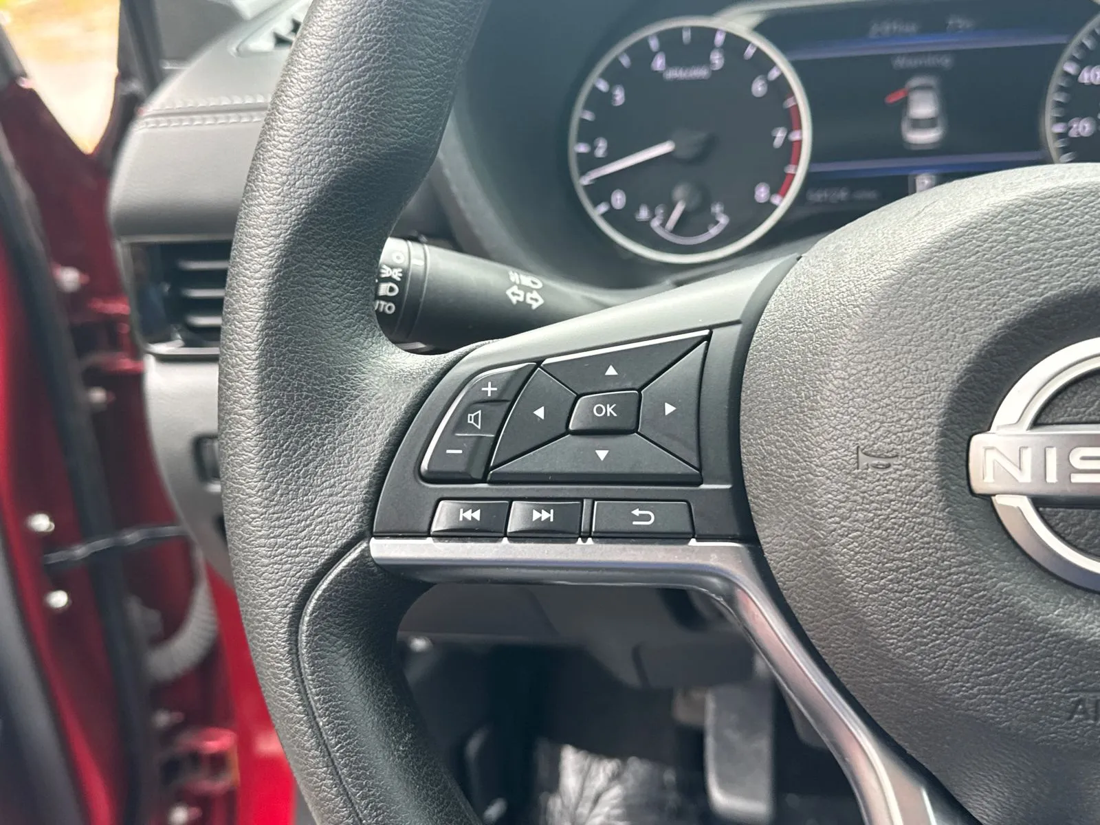 2024 Nissan Sentra SV - Photo 24