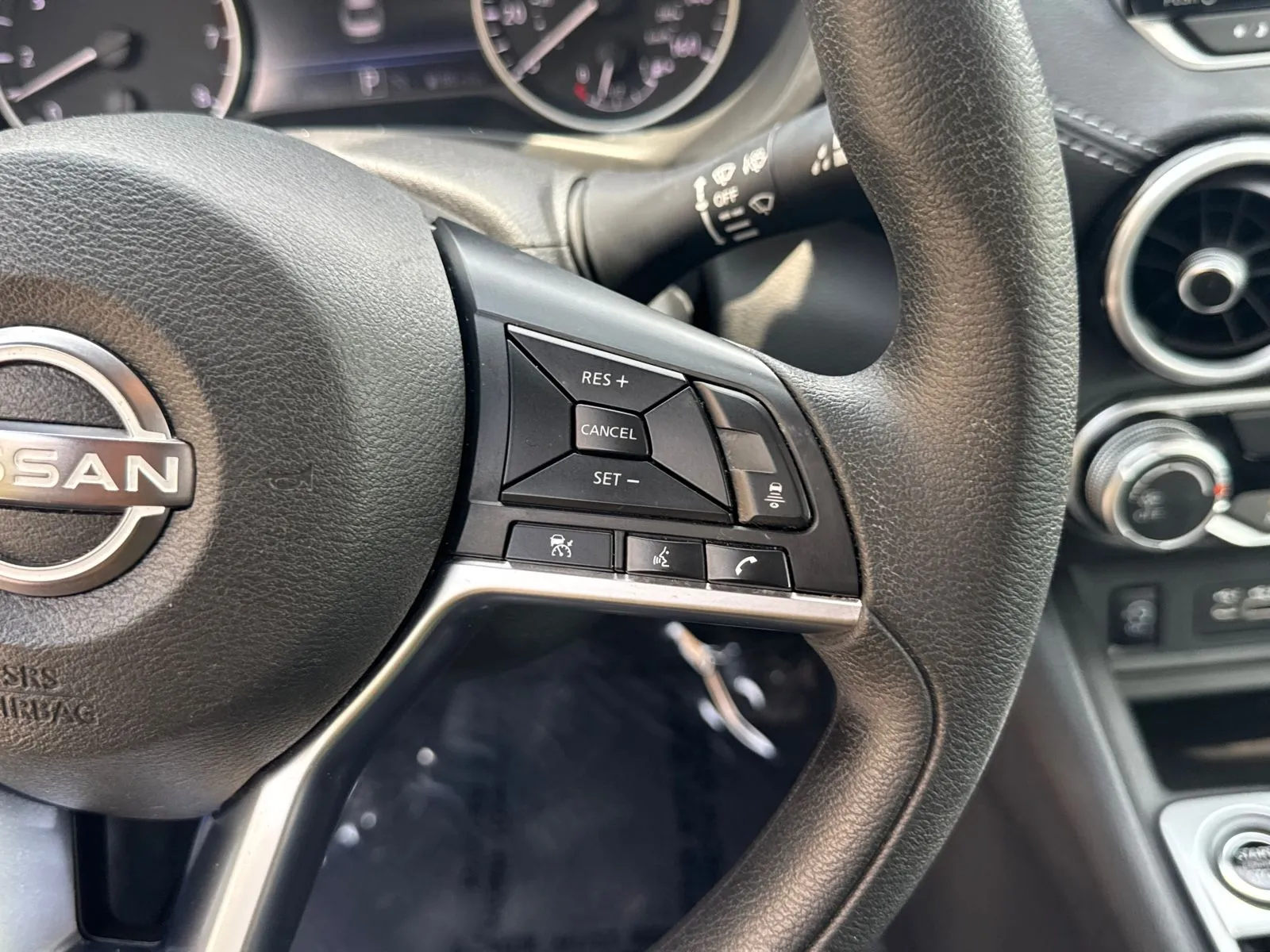 2024 Nissan Sentra SV - Photo 25