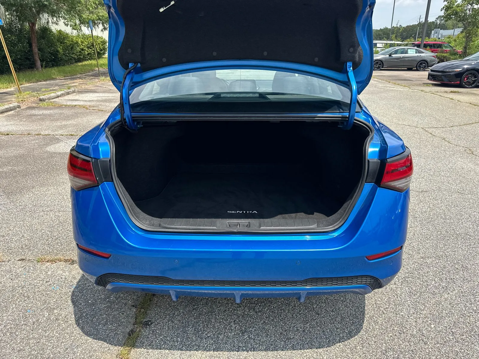 2024 Nissan Sentra SV - Photo 18