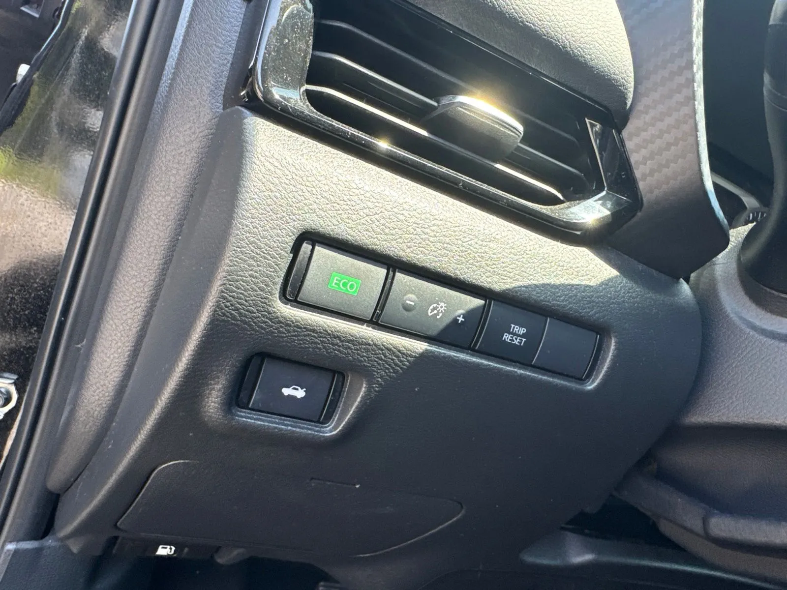 2024 Nissan Sentra SV - Photo 14