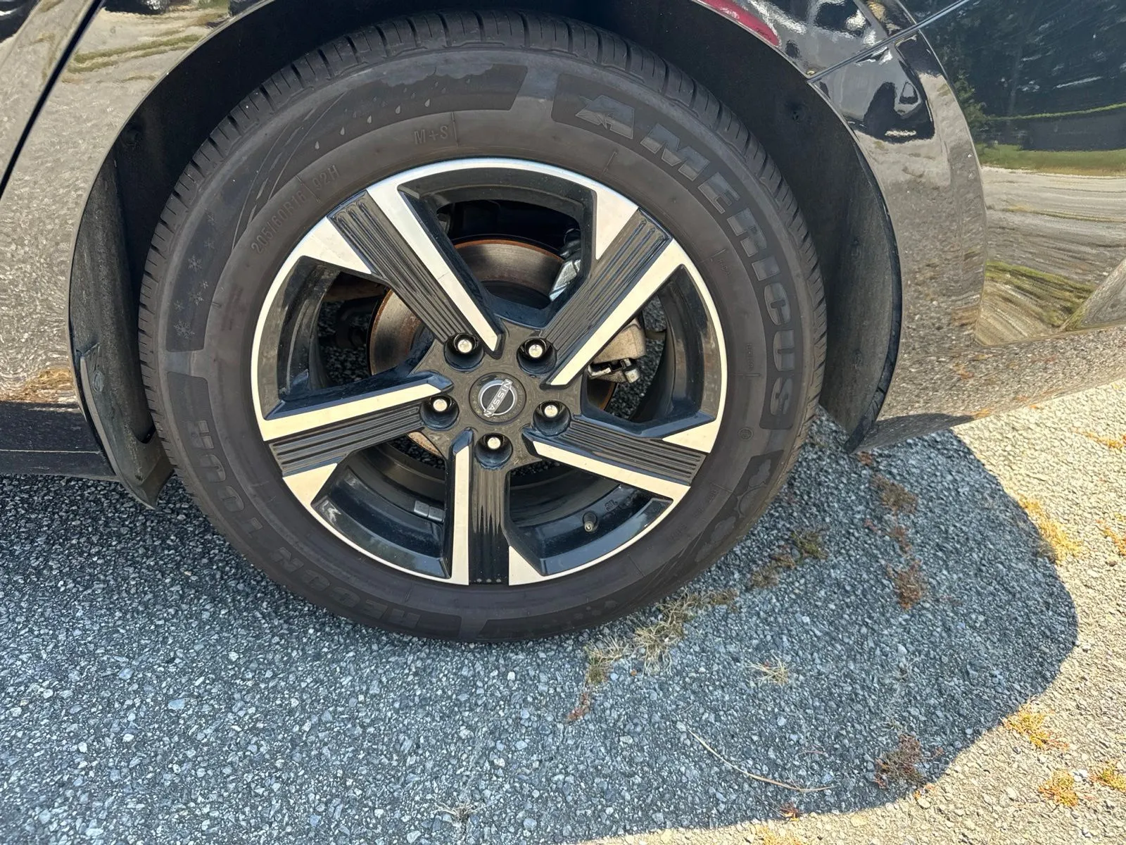 2024 Nissan Sentra SV - Photo 9