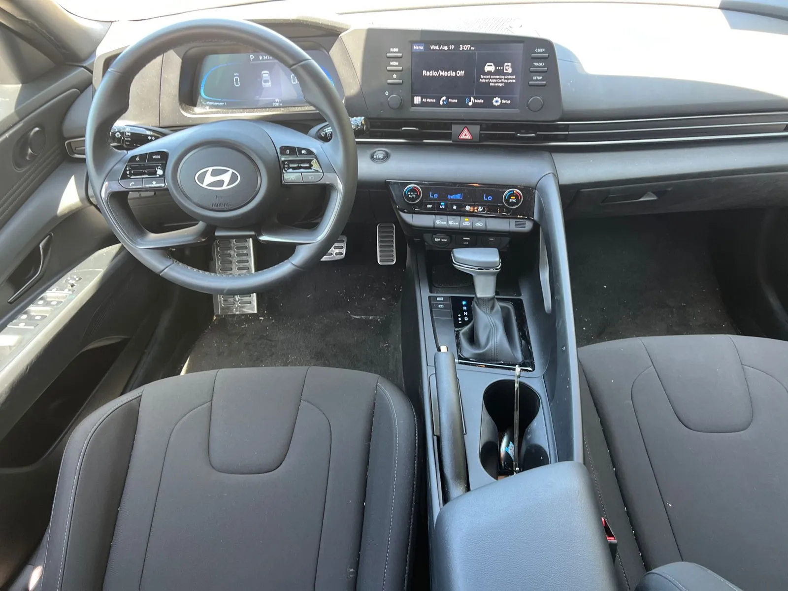 2025 Hyundai Elantra SEL - Photo 20
