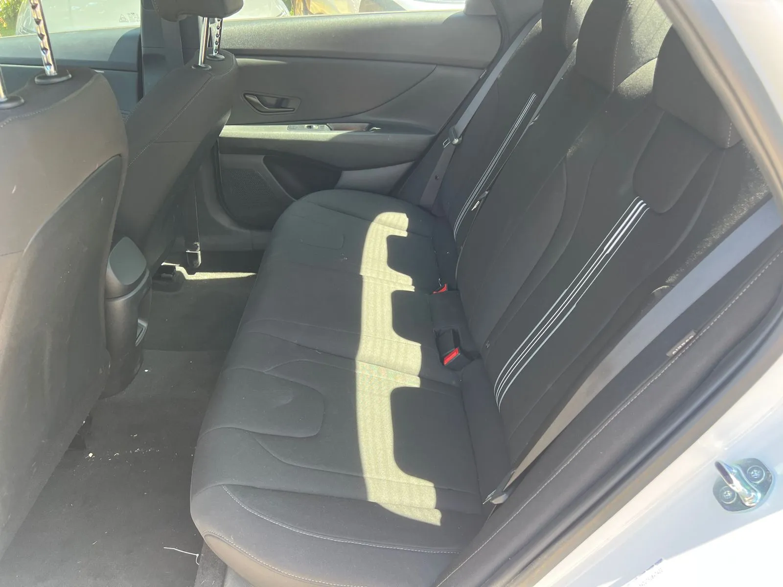 2025 Hyundai Elantra SEL - Photo 18