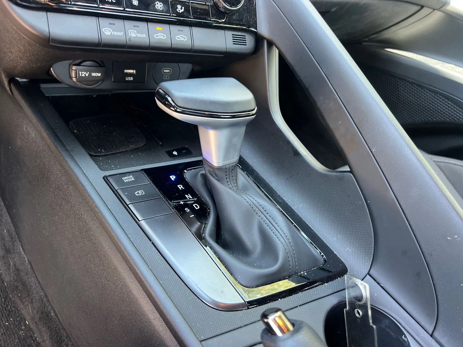2025 Hyundai Elantra SEL - Photo 29
