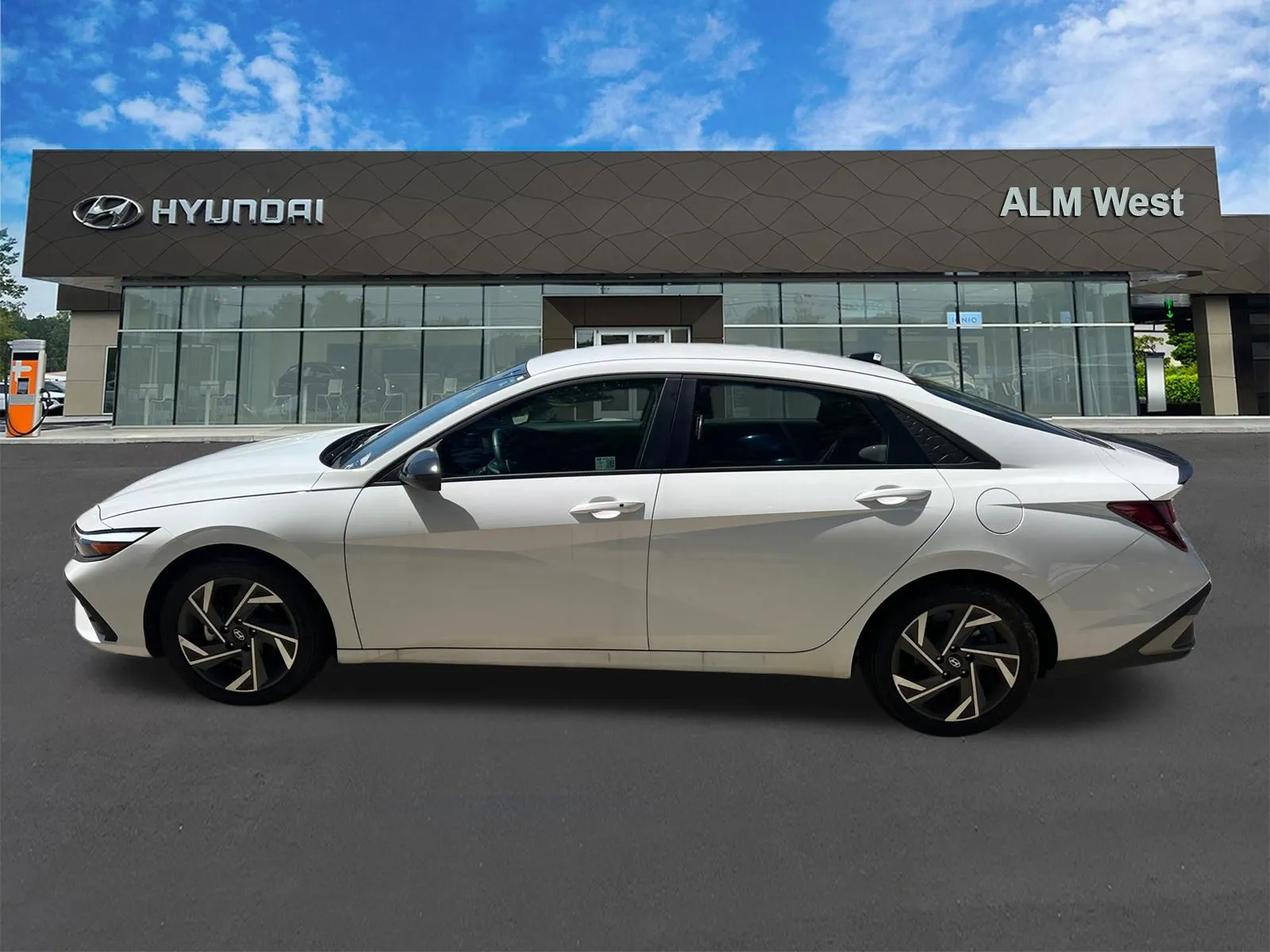2025 Hyundai Elantra SEL - Photo 8