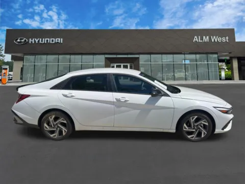 More photos of 2025 Hyundai Elantra SEL Sport at ALM Hyundai West, GA