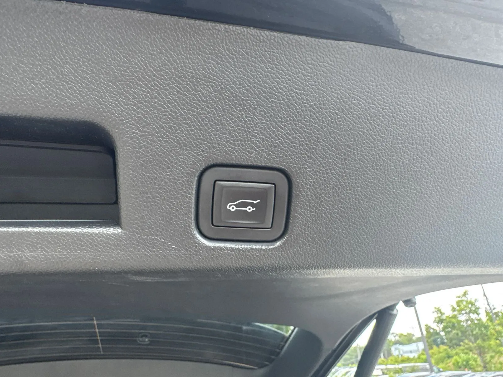 2024 Chevrolet Traverse LS - Photo 19