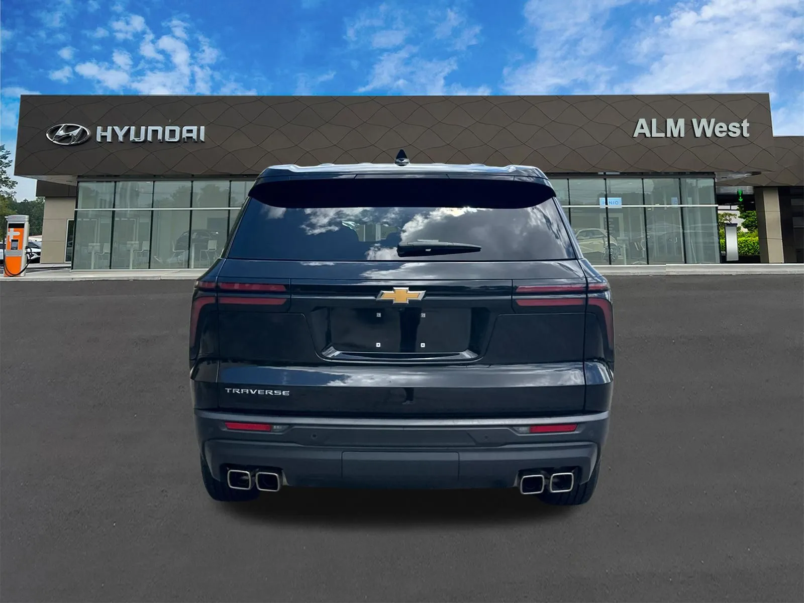 2024 Chevrolet Traverse LS - Photo 6