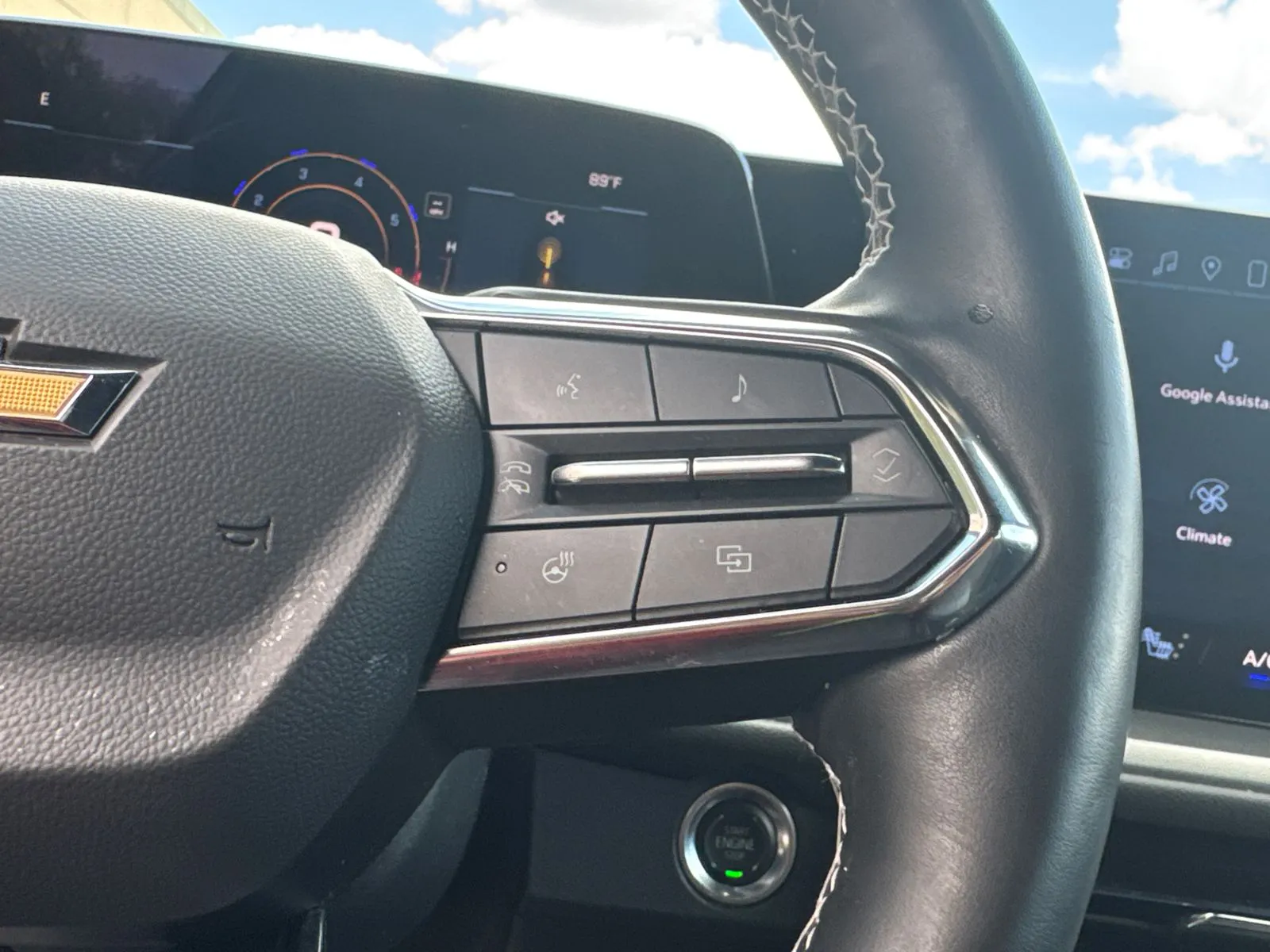 2024 Chevrolet Traverse LS - Photo 27
