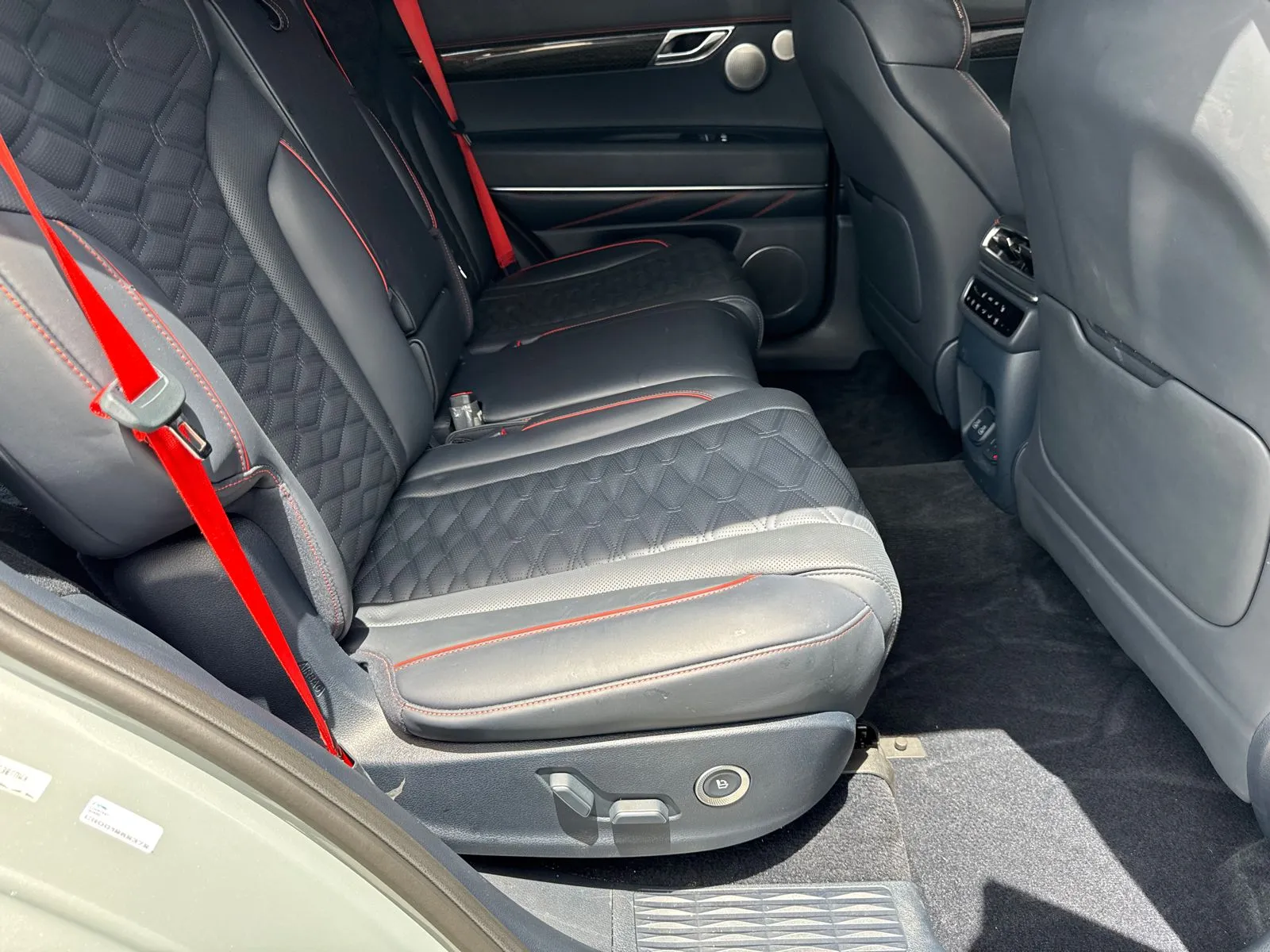 2025 GENESIS GV80 Coupe E-SC - Photo 15