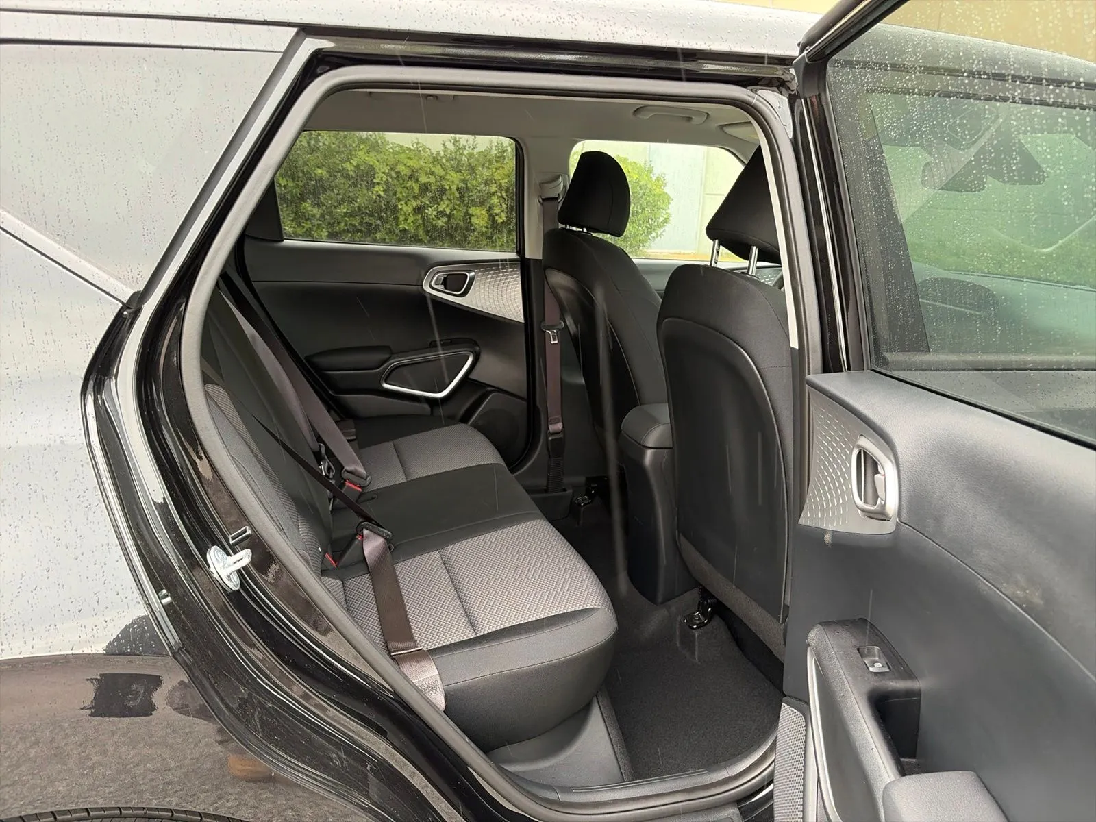 2025 Kia Soul LX - Photo 12