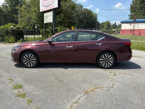 Another view of 2024 Nissan Altima 2.5 SV for sale in Lithia Springs, GA at ALM Hyundai West