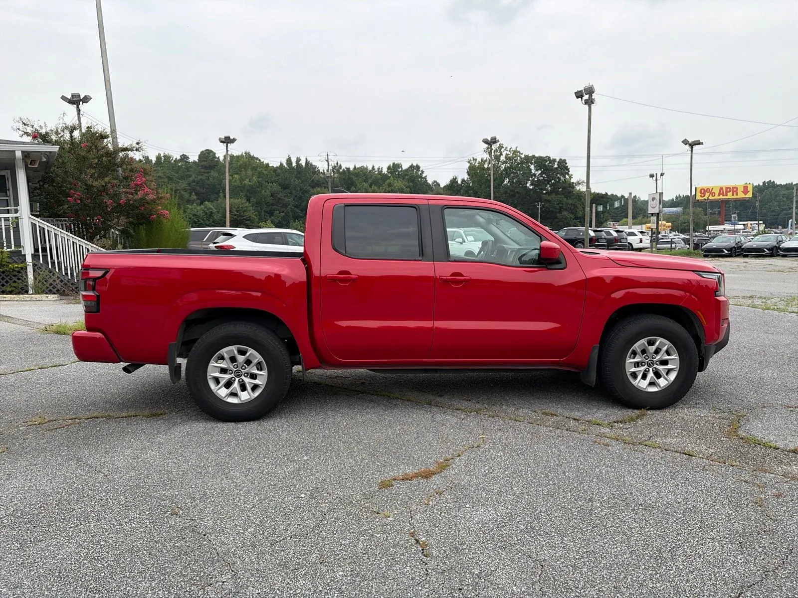 2024 Nissan Frontier SV - Photo 7