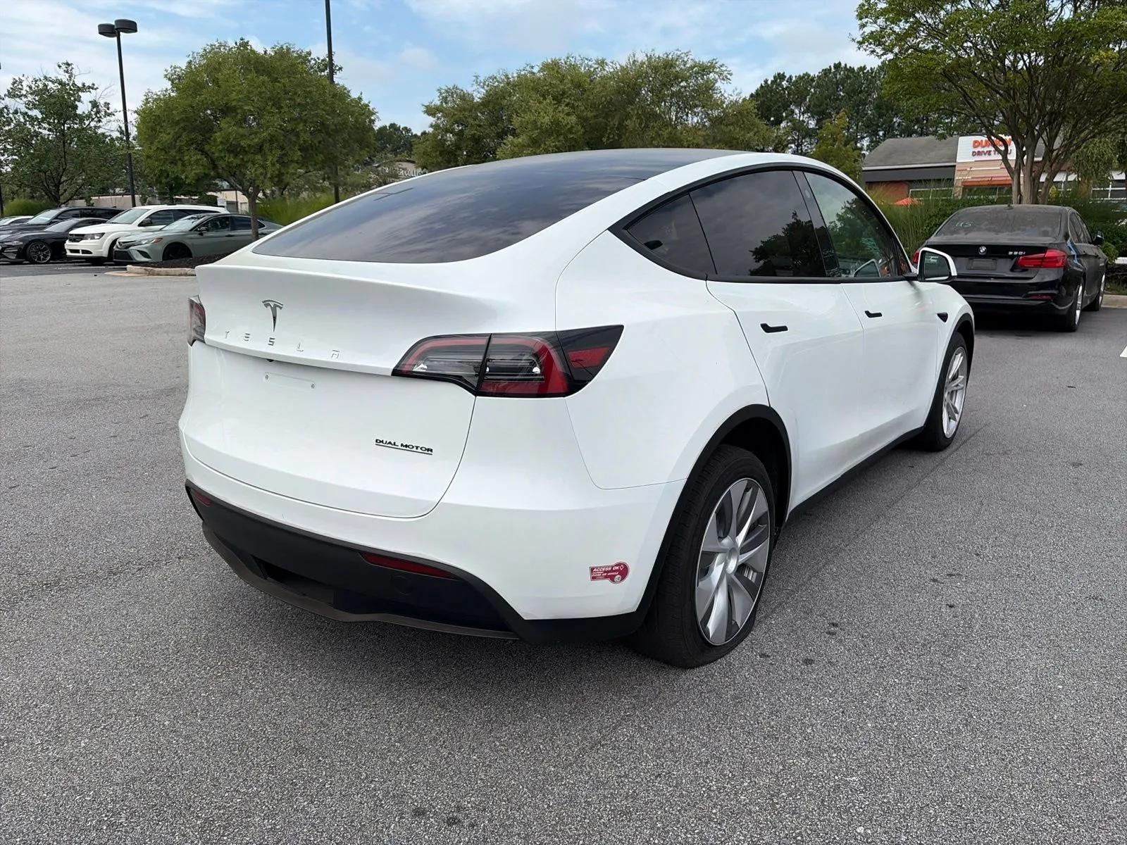 2023 Tesla Model Y Long Range - Photo 6