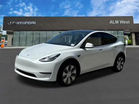 White 2023 Tesla Model Y Long Range for sale in Lithia Springs, GA