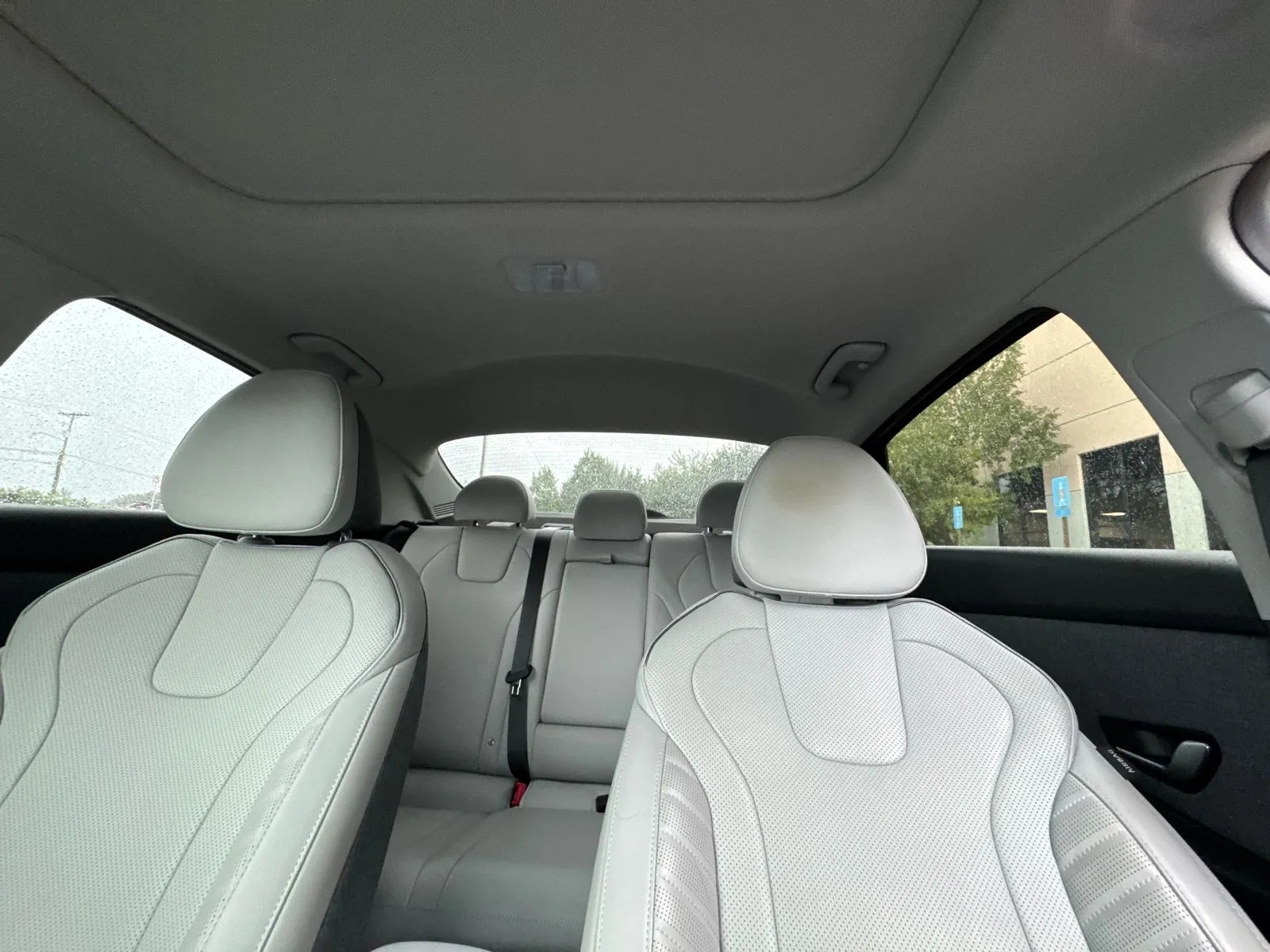 2023 Hyundai Elantra Limited - Photo 30