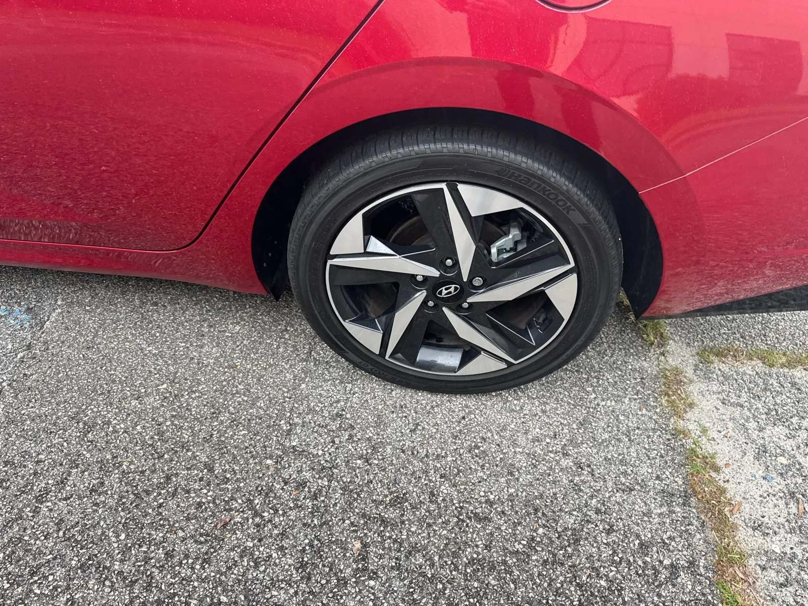 2023 Hyundai Elantra Limited - Photo 19