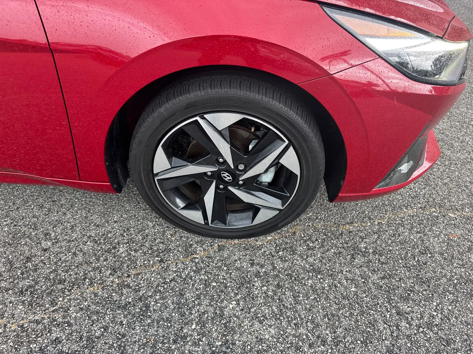 2023 Hyundai Elantra Limited - Photo 12