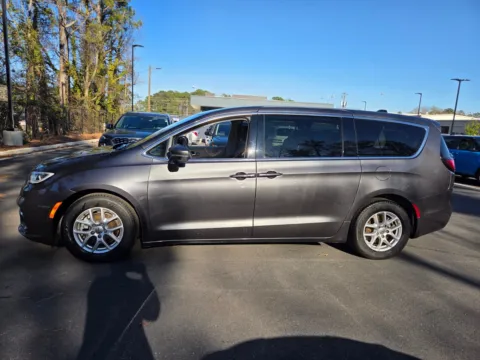 Photos of 2023 Chrysler Pacifica Touring L for sale in Lithia Springs, GA at ALM Hyundai West